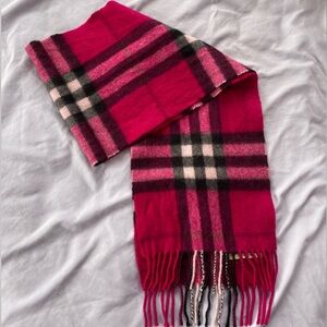Burberry Pink Classic Cashmere Nova Check Scarf